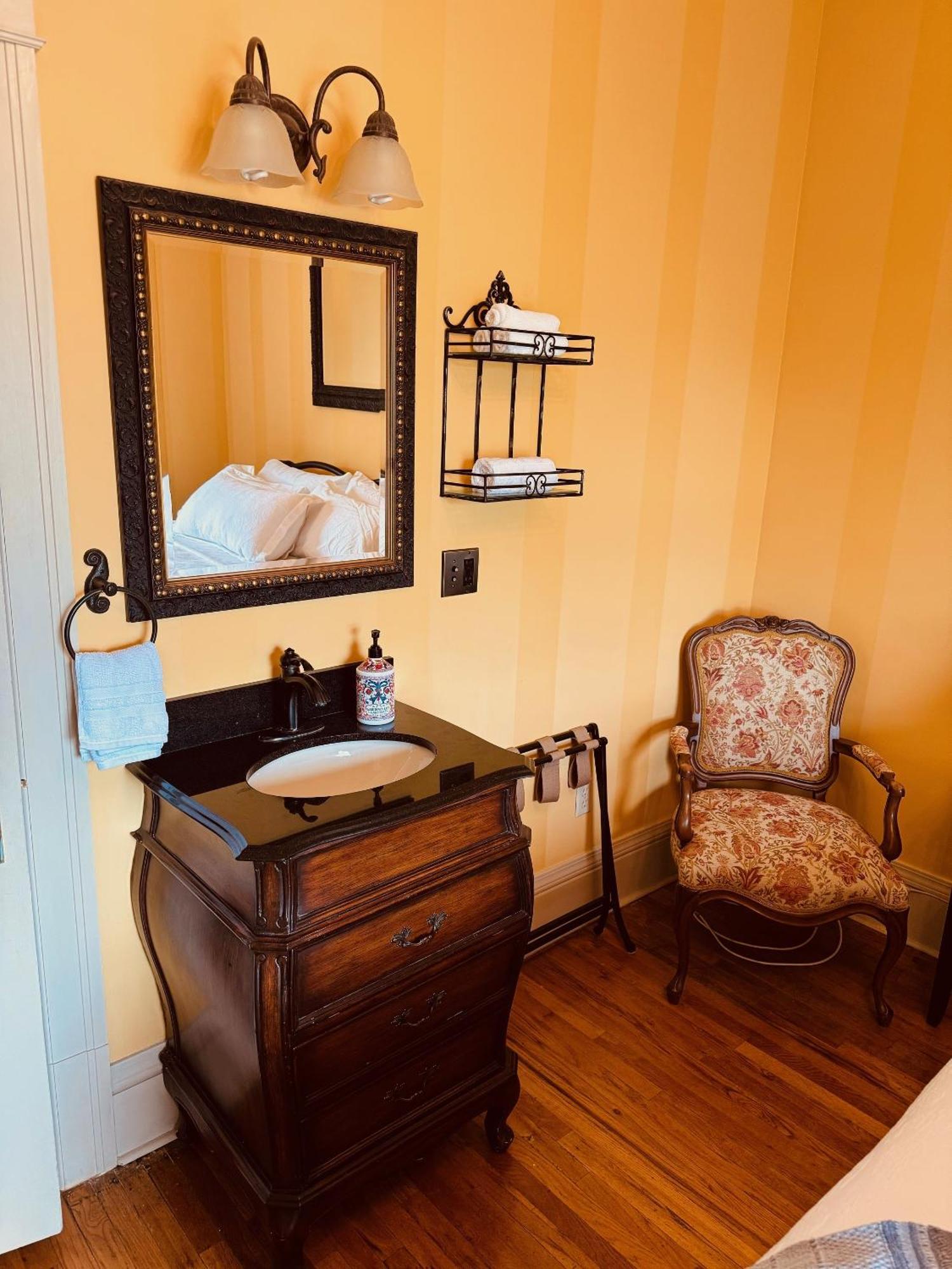 The Gibson Mansion Bed And Breakfast Missoula Exterior photo