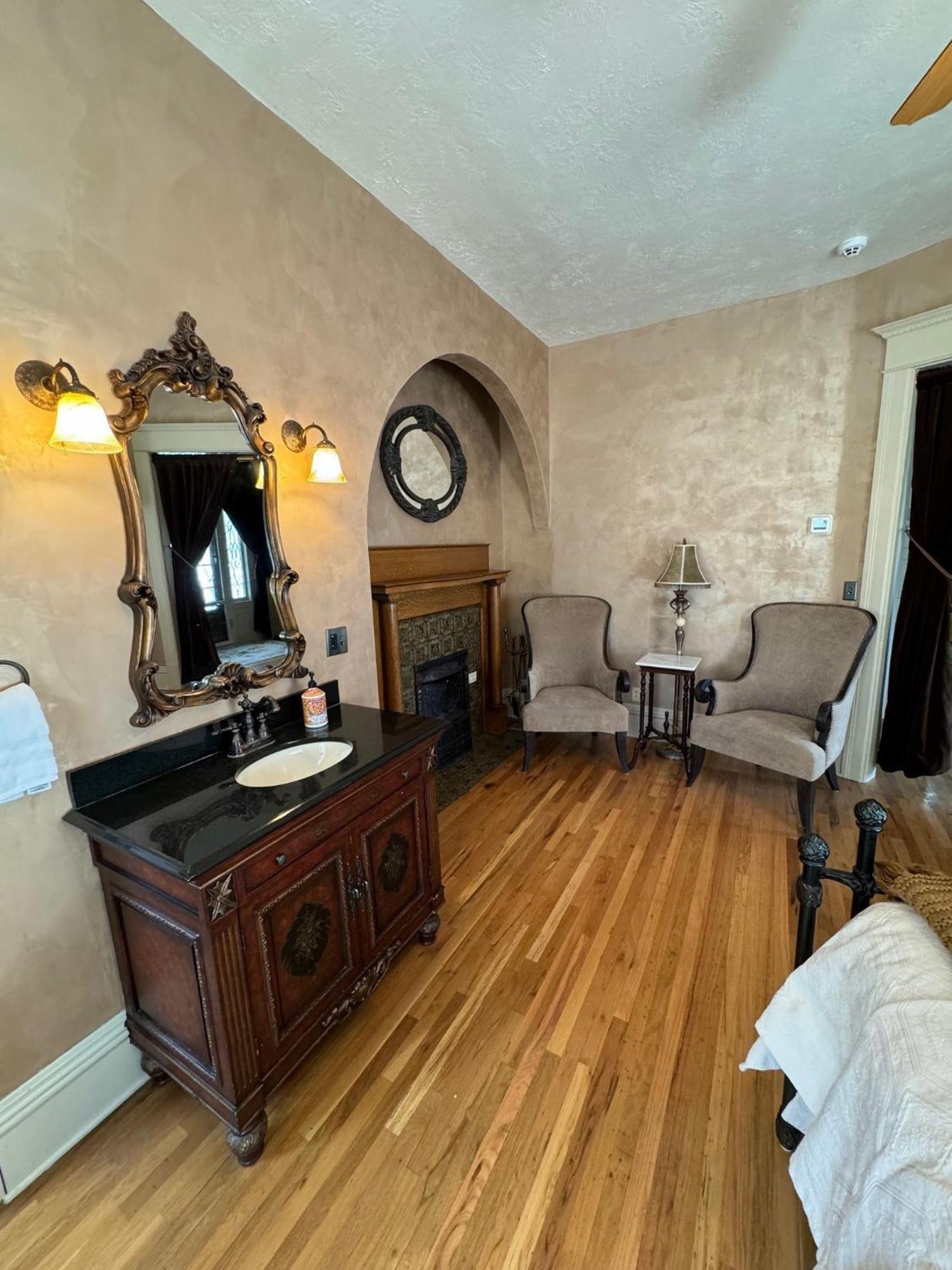 The Gibson Mansion Bed And Breakfast Missoula Exterior photo